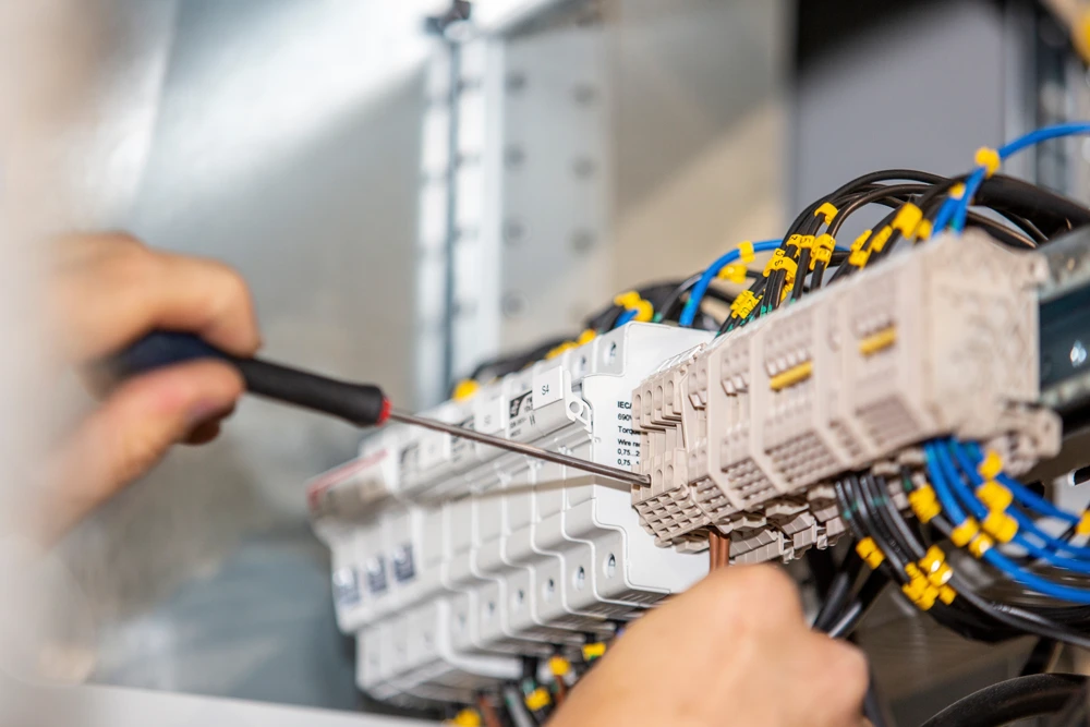 10 Benefits of Upgrading Your Electrical Panel